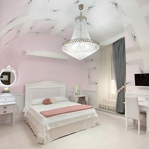 Camera con letto king size